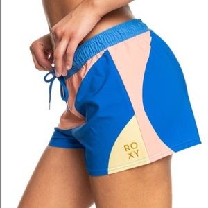 NWOT ROXY - POP SURF 2” BOARDSHORT🔥🔥